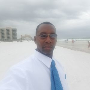 Meet your Posher, Aundra